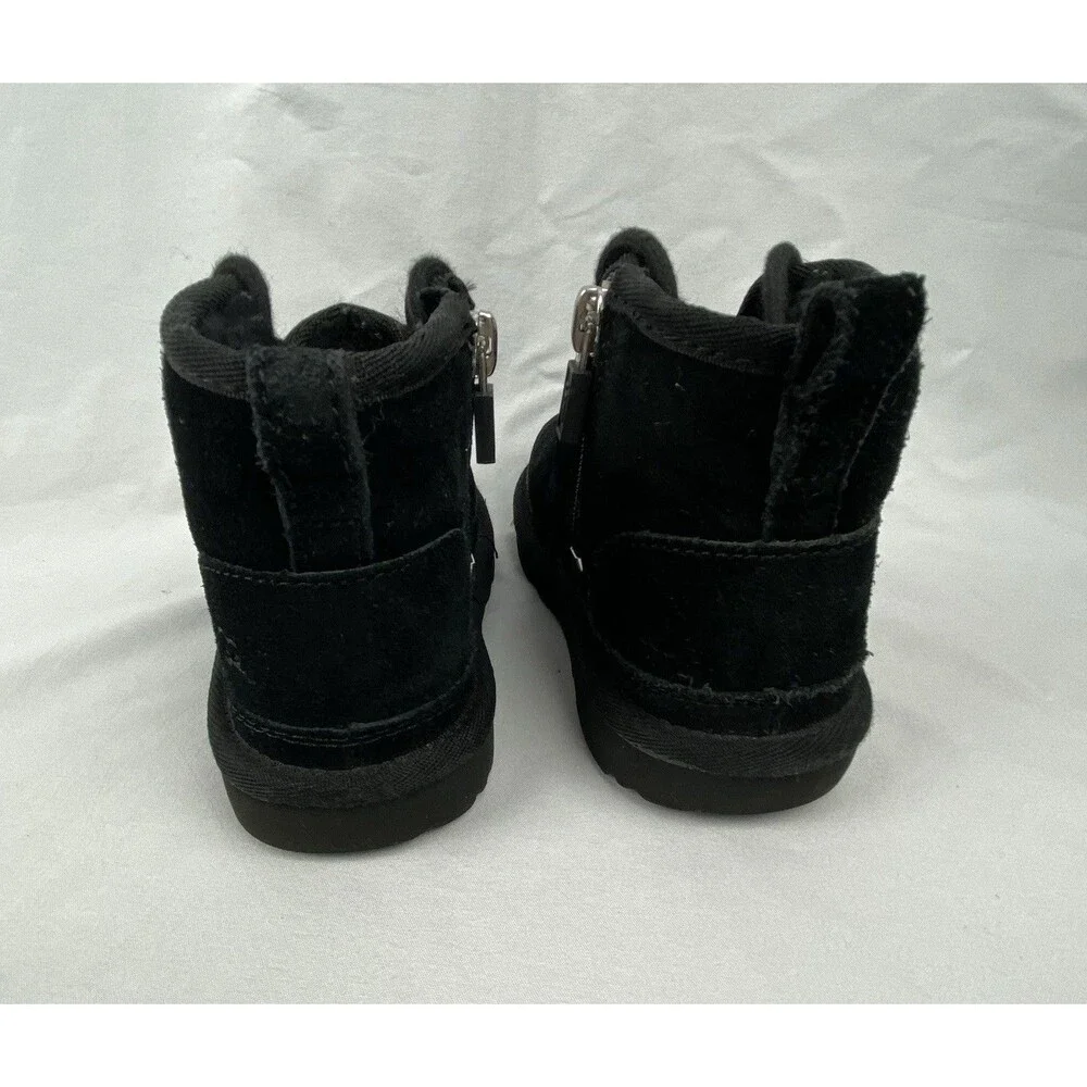UGG Neumel II Chukka Boot Toddler Size 10 Black Suede Side Zip Water Repel‎ $105